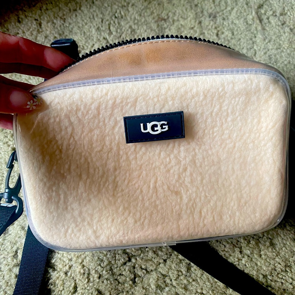 BNWOT UGG purse - stunning and in perfect condition!
